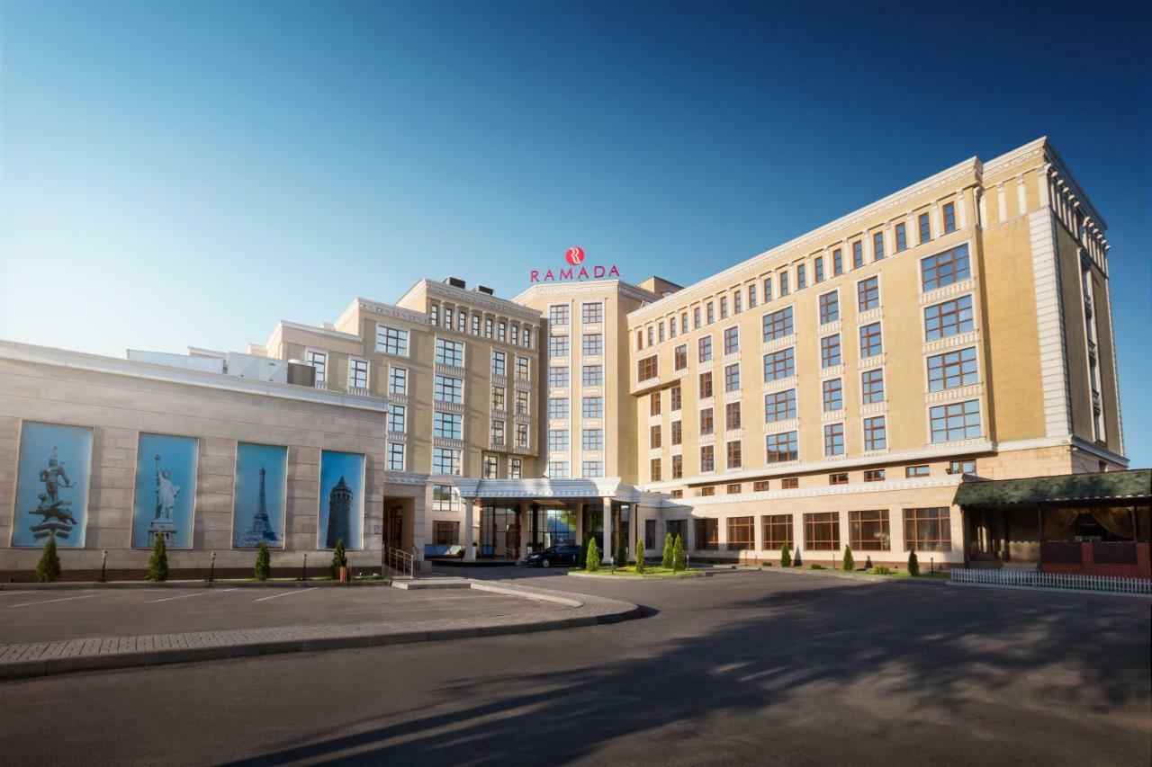 Ramada By Wyndham Almaty Hotel Exterior foto